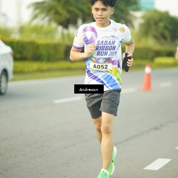 Runner Photo 6112035