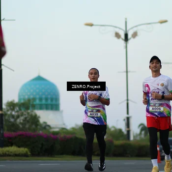 Runner Photo 6112423