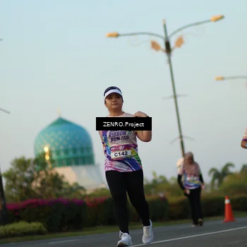 Runner Photo 6113002