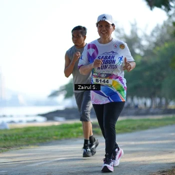 Runner Photo 6113056