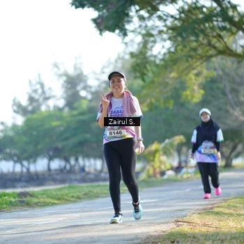 Runner Photo 6113118