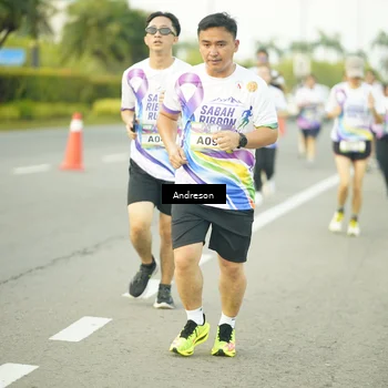 Runner Photo 6113494