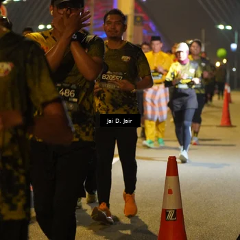 Runner Photo 6113766