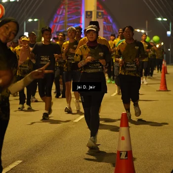 Runner Photo 6113835