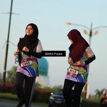 Runner Photo 6113995