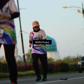 Runner Photo 6114059