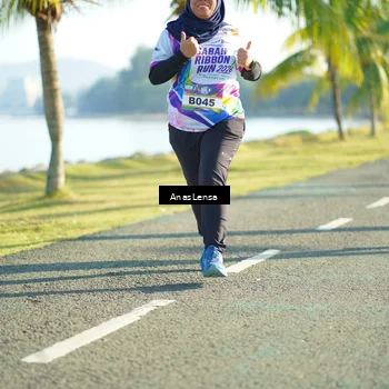 Runner Photo 6114068