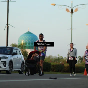 Runner Photo 6114202