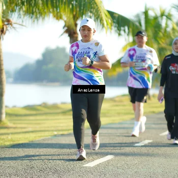 Runner Photo 6114250