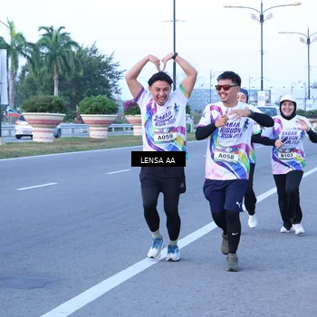 Runner Photo 6114433