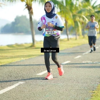 Runner Photo 6114624