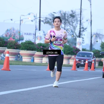 Runner Photo 6114831
