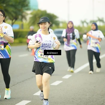 Runner Photo 6114915