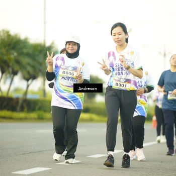 Runner Photo 6115023