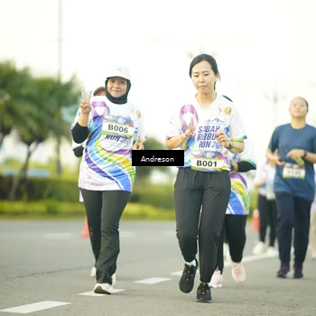 Runner Photo 6115025