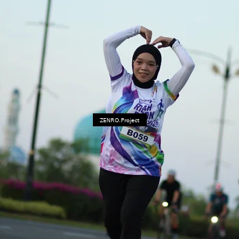 Runner Photo 6115048