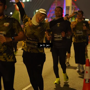 Runner Photo 6115058