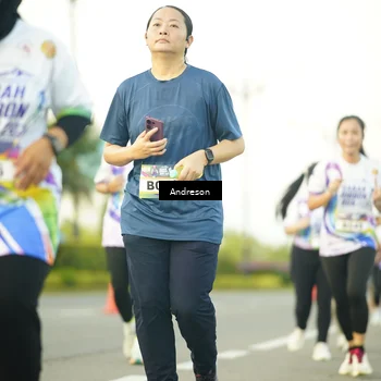 Runner Photo 6115070