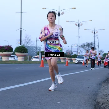 Runner Photo 6115245