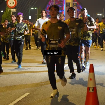 Runner Photo 6115301