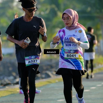 Runner Photo 6115363