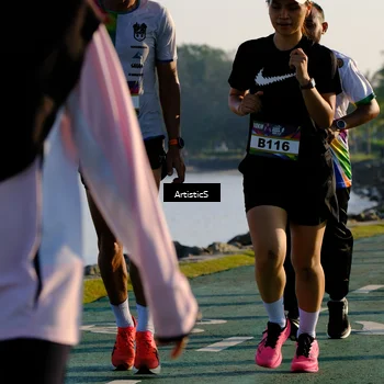 Runner Photo 6115403