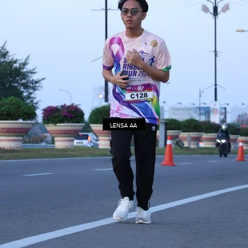 Runner Photo 6115510
