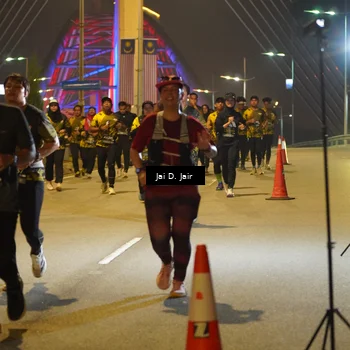 Runner Photo 6115699
