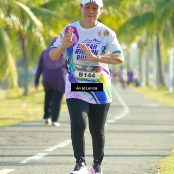 Runner Photo 6115713