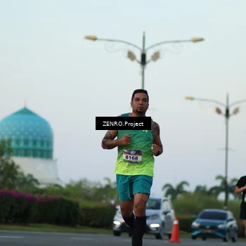 Runner Photo 6115758