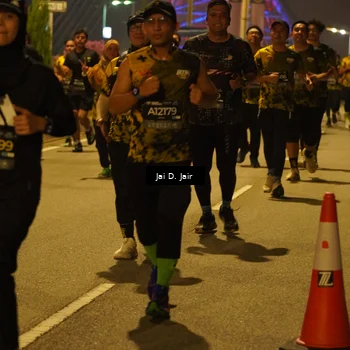 Runner Photo 6115876