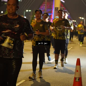 Runner Photo 6115923