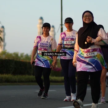 Runner Photo 6116005