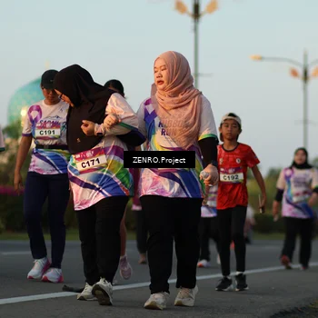 Runner Photo 6116007