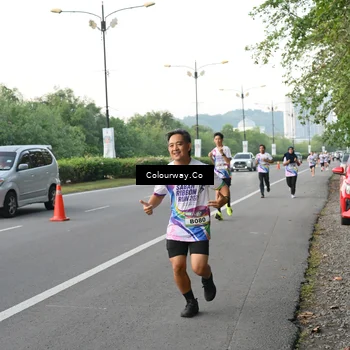 Runner Photo 6116038