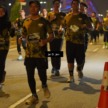 Runner Photo 6116043