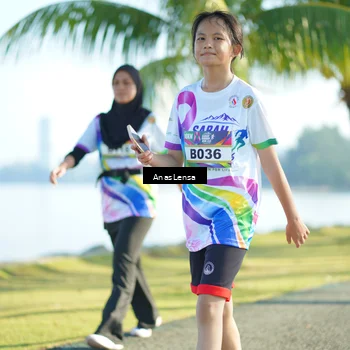 Runner Photo 6116100