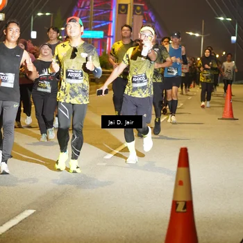 Runner Photo 6116283