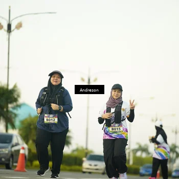 Runner Photo 6116453