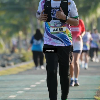 Runner Photo 6116467