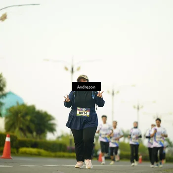 Runner Photo 6116548