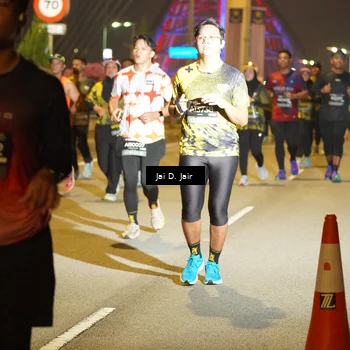 Runner Photo 6116754