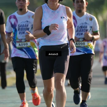 Runner Photo 6116846