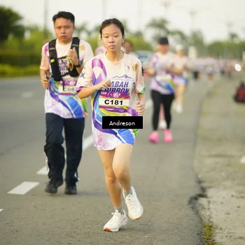 Runner Photo 6117013