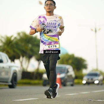 Runner Photo 6117145