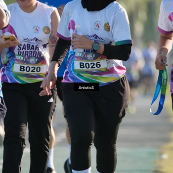 Runner Photo 6117359