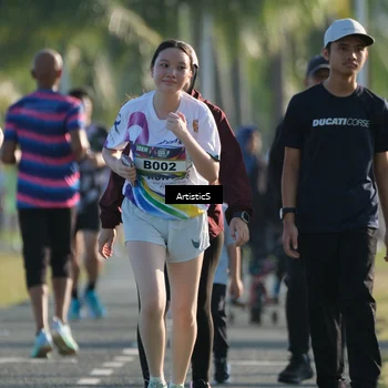 Runner Photo 6117412