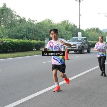 Runner Photo 6117435