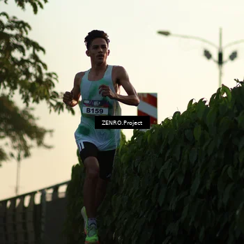 Runner Photo 6117571
