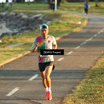 Runner Photo 6117912